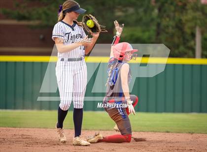 Thumbnail 2 in Bartlett @ Arlington (4A District 15 1st Round) photogallery.