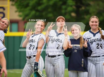 Thumbnail 1 in Bartlett @ Arlington (4A District 15 1st Round) photogallery.
