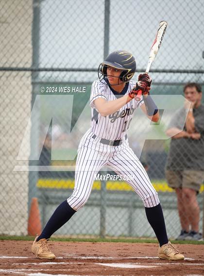 Thumbnail 1 in Bartlett @ Arlington (4A District 15 1st Round) photogallery.
