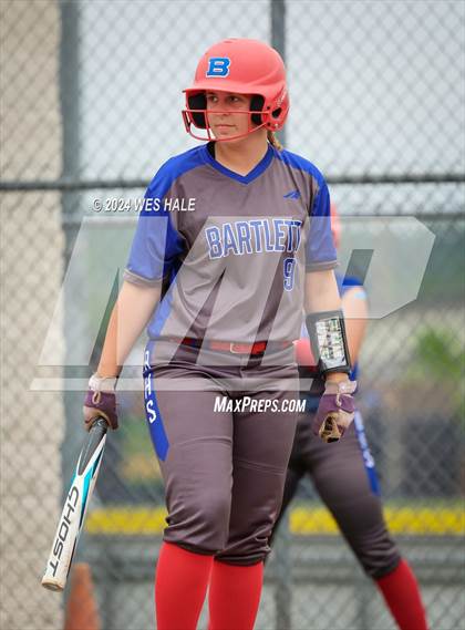 Thumbnail 3 in Bartlett @ Arlington (4A District 15 1st Round) photogallery.