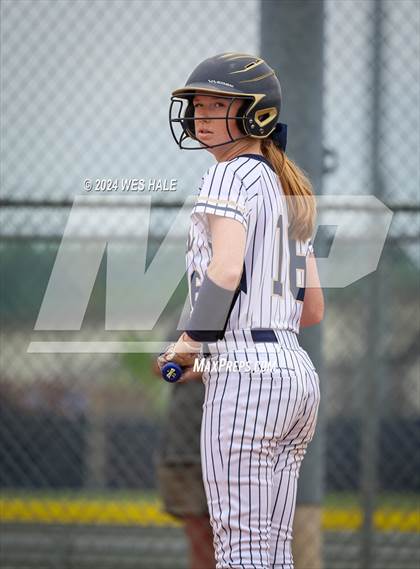 Thumbnail 3 in Bartlett @ Arlington (4A District 15 1st Round) photogallery.