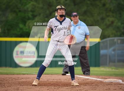 Thumbnail 2 in Bartlett @ Arlington (4A District 15 1st Round) photogallery.