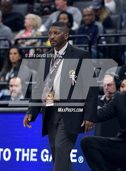 Thumbnail 3 in Chino Hills vs. James Logan (CIF State D1 Final) photogallery.