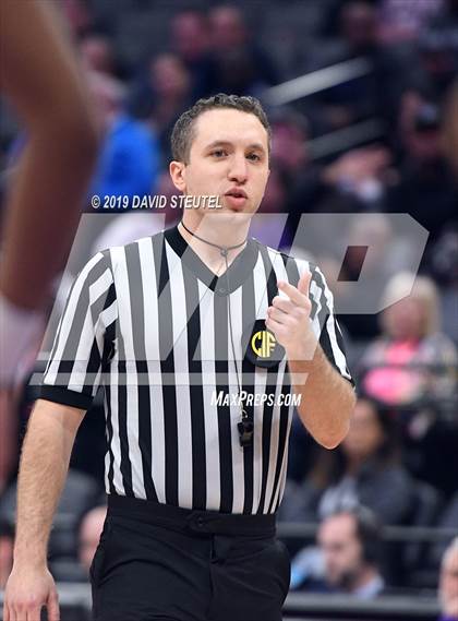 Thumbnail 1 in Chino Hills vs. James Logan (CIF State D1 Final) photogallery.