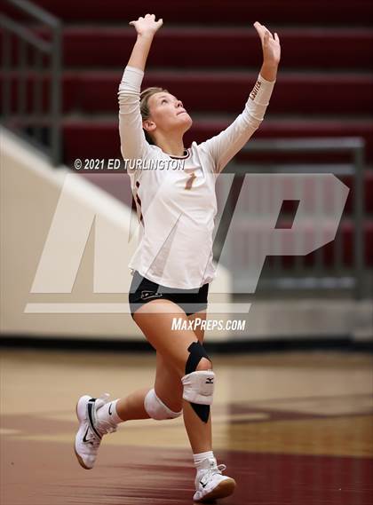 Thumbnail 1 in Sequoyah @ Lassiter photogallery.