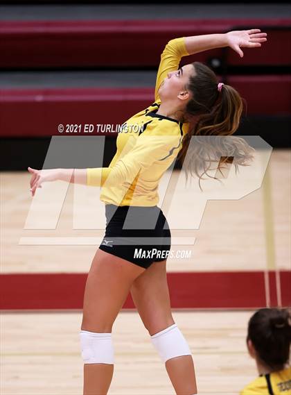 Thumbnail 1 in Sequoyah @ Lassiter photogallery.