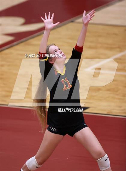 Thumbnail 1 in Sequoyah @ Lassiter photogallery.