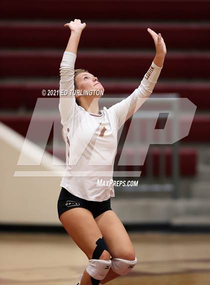 Thumbnail 2 in Sequoyah @ Lassiter photogallery.