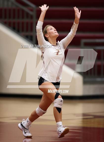 Thumbnail 3 in Sequoyah @ Lassiter photogallery.