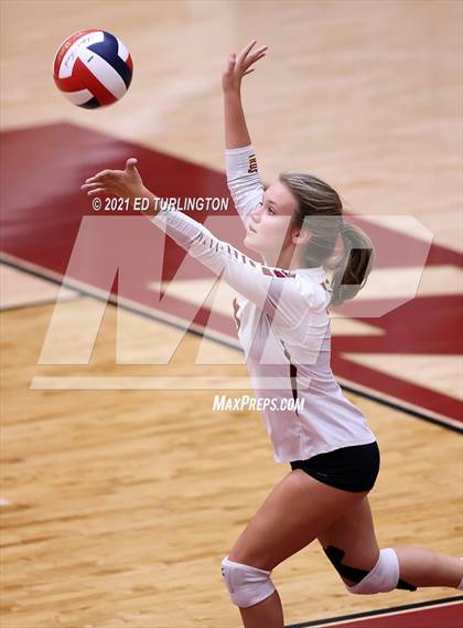 Thumbnail 1 in Sequoyah @ Lassiter photogallery.