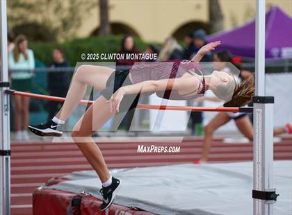 Thumbnail 3 in Devon Allen Invitational photogallery.