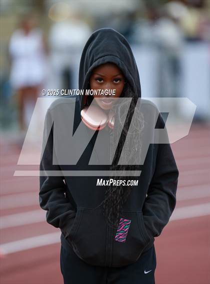 Thumbnail 2 in Devon Allen Invitational photogallery.