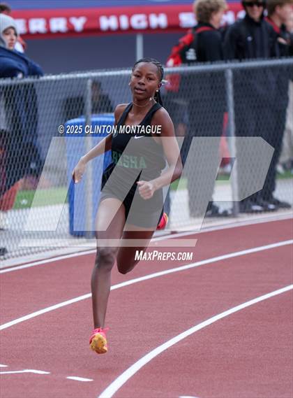 Thumbnail 1 in Devon Allen Invitational photogallery.