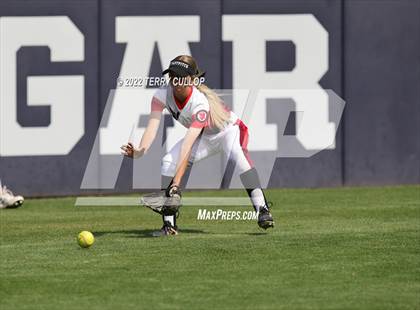 Thumbnail 1 in Lehi vs. Spanish Fork (UHSAA 5A Final Game 2) photogallery.