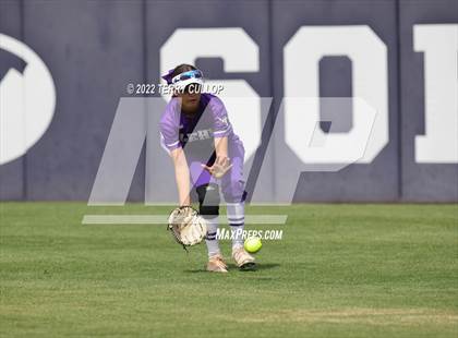 Thumbnail 2 in Lehi vs. Spanish Fork (UHSAA 5A Final Game 2) photogallery.