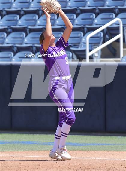 Thumbnail 3 in Lehi vs. Spanish Fork (UHSAA 5A Final Game 2) photogallery.