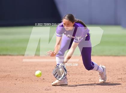 Thumbnail 3 in Lehi vs. Spanish Fork (UHSAA 5A Final Game 2) photogallery.