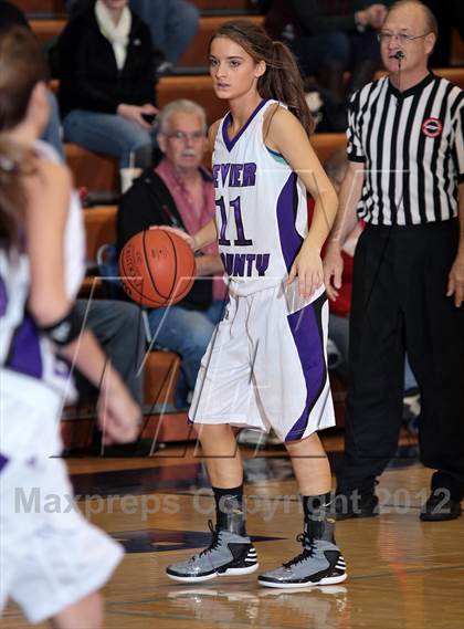 Thumbnail 3 in Sevier County vs. White County (Winterfest Shootout) photogallery.