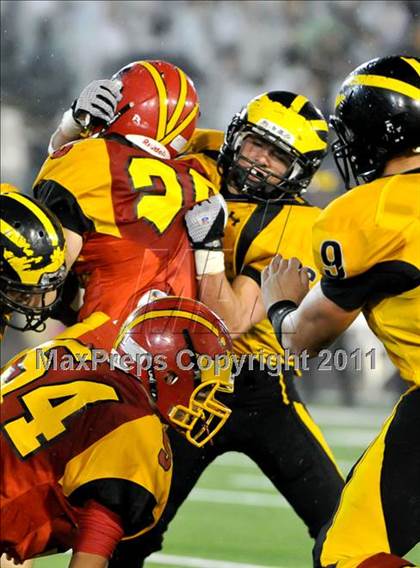 Thumbnail 2 in Del Oro vs. Oakdale (CIF SJS D3 Final) photogallery.