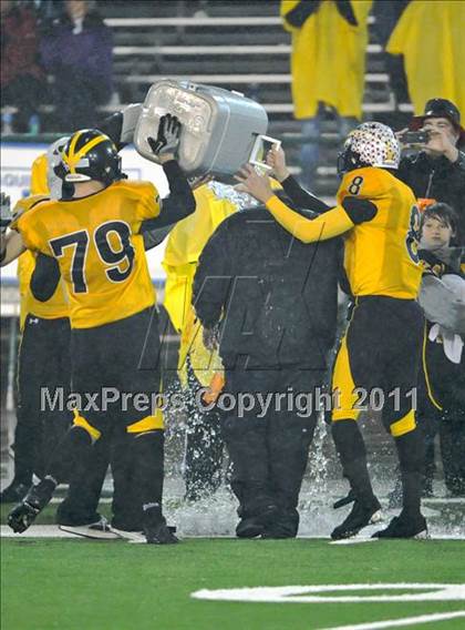 Thumbnail 1 in Del Oro vs. Oakdale (CIF SJS D3 Final) photogallery.