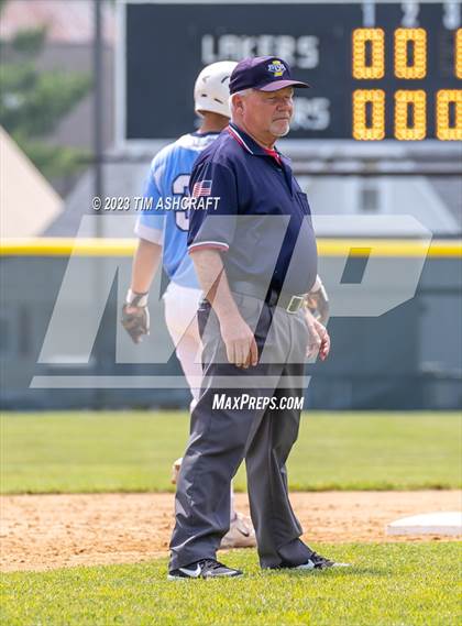 Thumbnail 3 in Shakamak vs Rising Sun (IHSAA 1A Semi State Semi Final) photogallery.