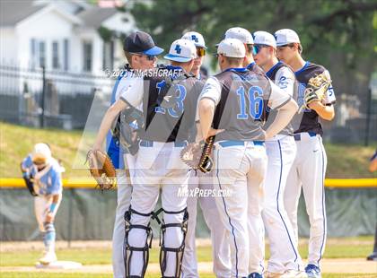Thumbnail 3 in Shakamak vs Rising Sun (IHSAA 1A Semi State Semi Final) photogallery.