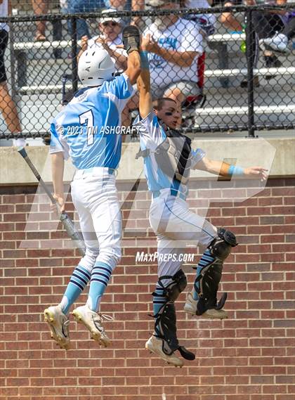 Thumbnail 2 in Shakamak vs Rising Sun (IHSAA 1A Semi State Semi Final) photogallery.
