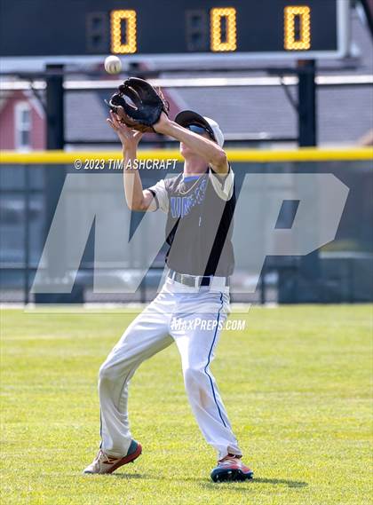 Thumbnail 1 in Shakamak vs Rising Sun (IHSAA 1A Semi State Semi Final) photogallery.
