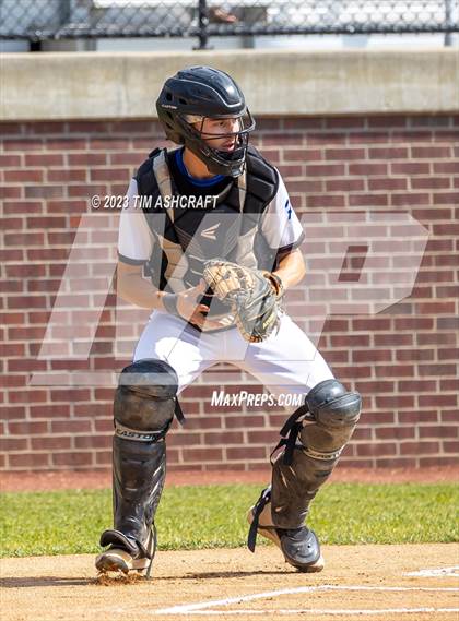 Thumbnail 1 in Shakamak vs Rising Sun (IHSAA 1A Semi State Semi Final) photogallery.