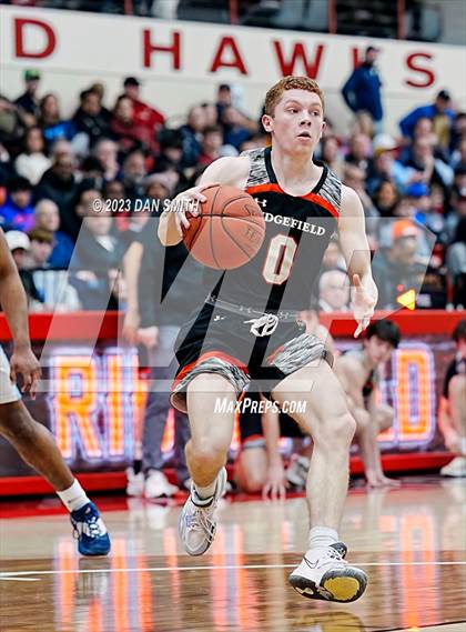Thumbnail 2 in Ridgefield vs. East Catholic (CIAC Division I Semifinal) photogallery.