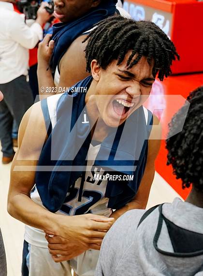 Thumbnail 3 in Ridgefield vs. East Catholic (CIAC Division I Semifinal) photogallery.