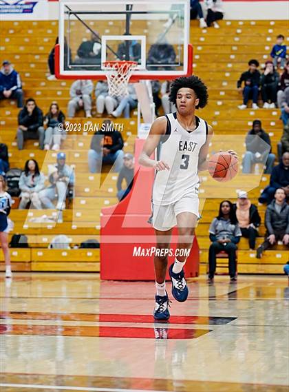 Thumbnail 1 in Ridgefield vs. East Catholic (CIAC Division I Semifinal) photogallery.