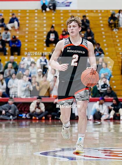 Thumbnail 3 in Ridgefield vs. East Catholic (CIAC Division I Semifinal) photogallery.