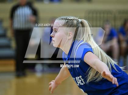 Thumbnail 2 in Grants Pass @ Spanish Springs photogallery.