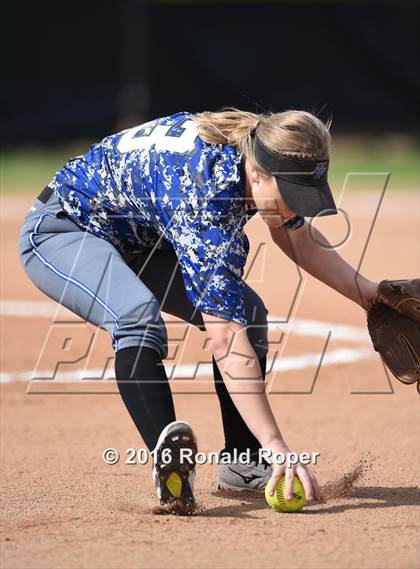 Thumbnail 3 in North Forney vs Frendship (Wylie Tournament) photogallery.