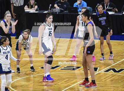 Thumbnail 2 in Grandview vs Valor Christian (CHSAA 5A Championship) photogallery.