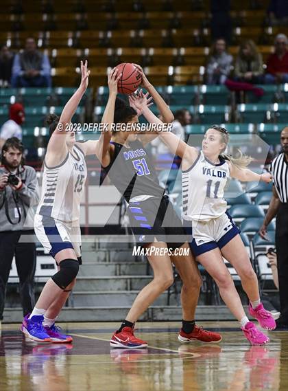Thumbnail 1 in Grandview vs Valor Christian (CHSAA 5A Championship) photogallery.