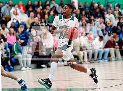 Thumbnail 1 in East Catholic @ Northwest Catholic photogallery.