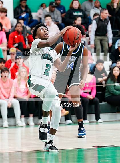Thumbnail 3 in East Catholic @ Northwest Catholic photogallery.