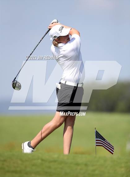 Thumbnail 2 in UIL 4A Boys Golf Finals photogallery.