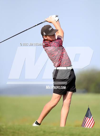 Thumbnail 1 in UIL 4A Boys Golf Finals photogallery.