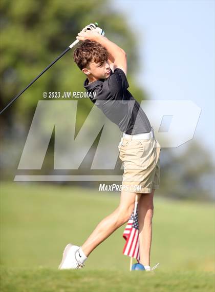 Thumbnail 1 in UIL 4A Boys Golf Finals photogallery.
