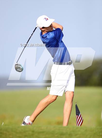 Thumbnail 3 in UIL 4A Boys Golf Finals photogallery.