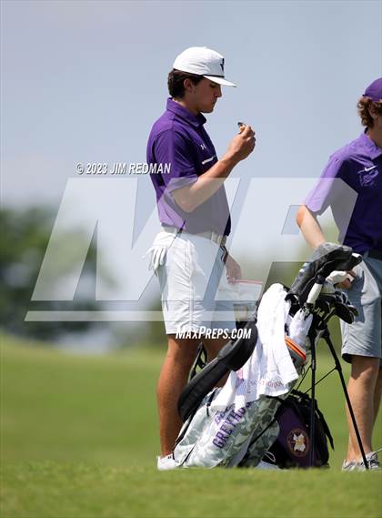 Thumbnail 2 in UIL 4A Boys Golf Finals photogallery.
