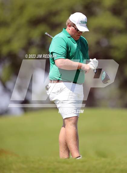 Thumbnail 2 in UIL 4A Boys Golf Finals photogallery.