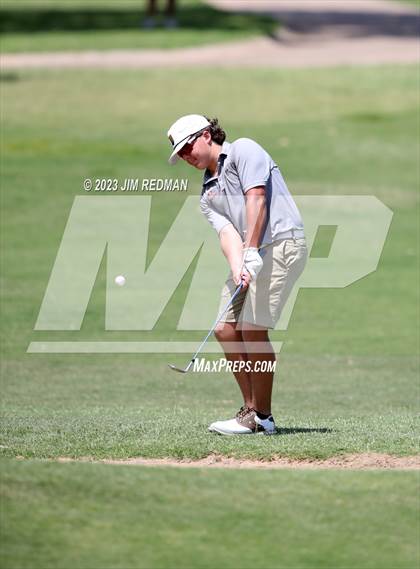 Thumbnail 2 in UIL 4A Boys Golf Finals photogallery.