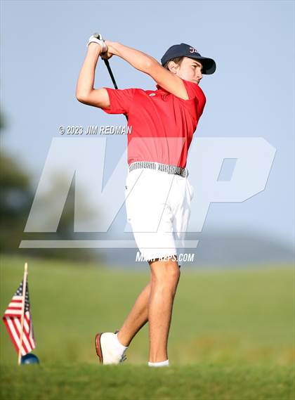 Thumbnail 1 in UIL 4A Boys Golf Finals photogallery.