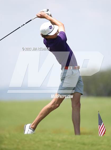 Thumbnail 1 in UIL 4A Boys Golf Finals photogallery.