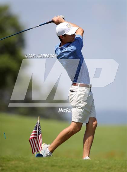 Thumbnail 2 in UIL 4A Boys Golf Finals photogallery.