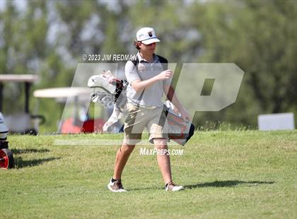 Thumbnail 2 in UIL 4A Boys Golf Finals photogallery.